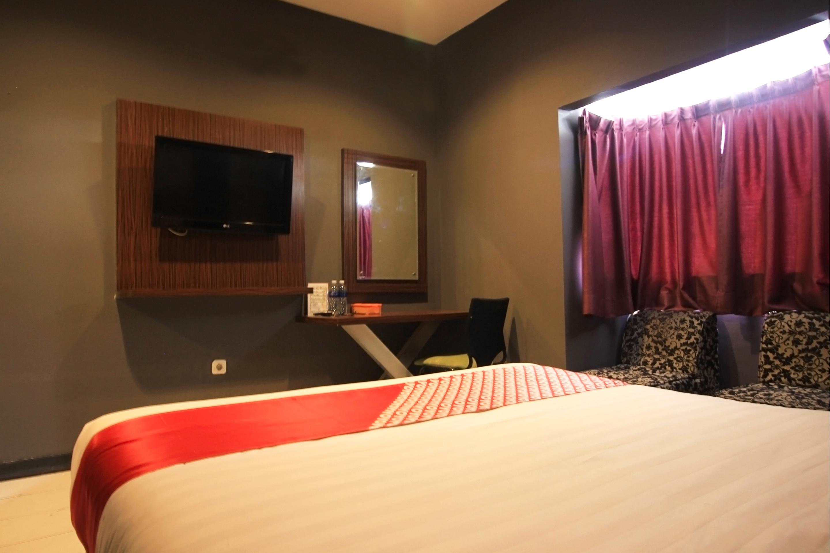 Oyo 1367 Damon Butik Hotel Pekanbaru Bagian luar foto